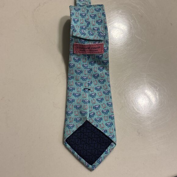 Vineyard Vines Silk Necktie Youth Boy's Crabs Horseshoe Blue Pink Preppy Resort - Picture 3 of 5